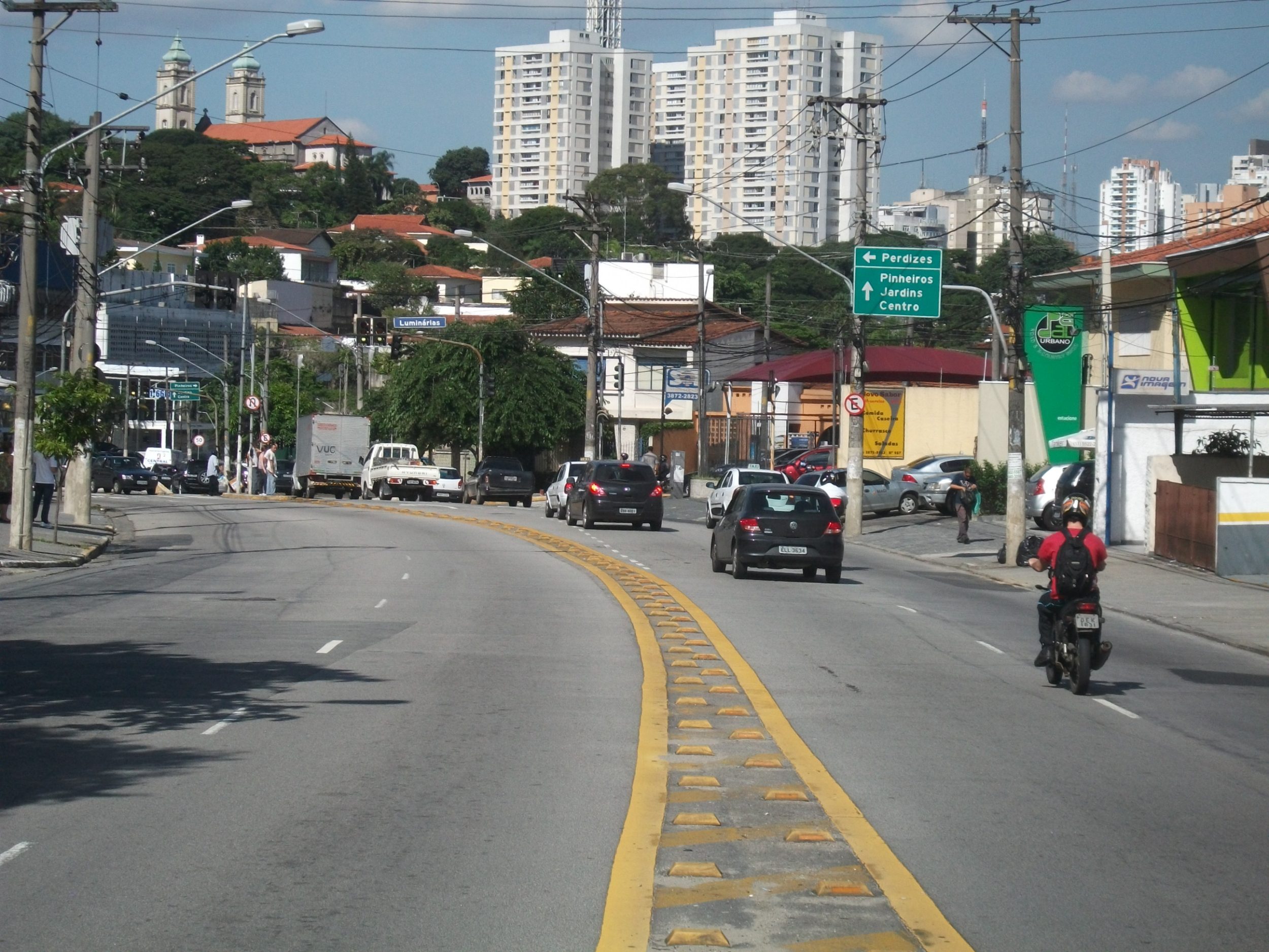 Av. Heitor Penteado