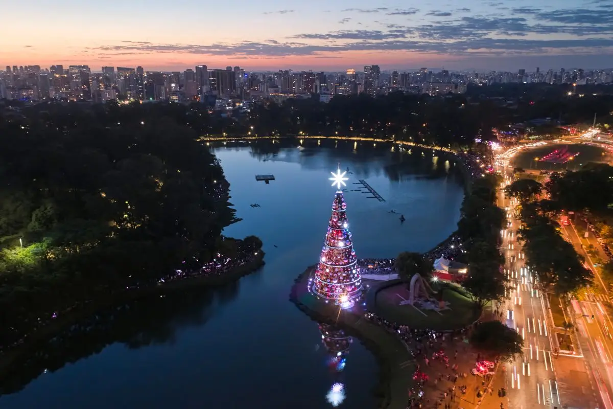 parque Ibirapuera a noite