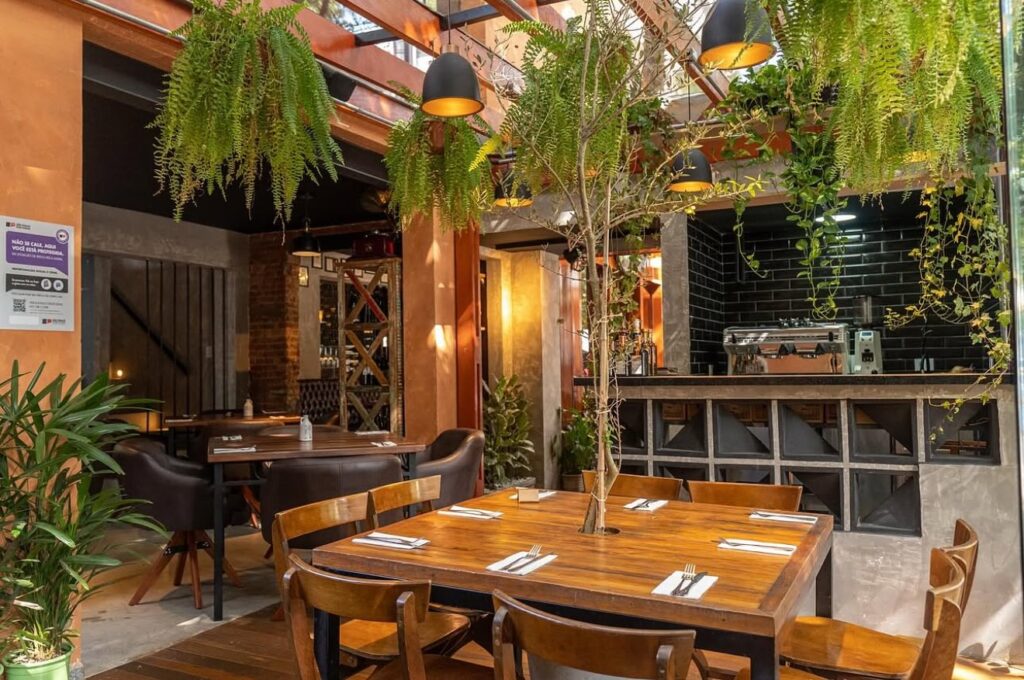 restaurante italiano La Vecchia Bottiglia em Moema SP